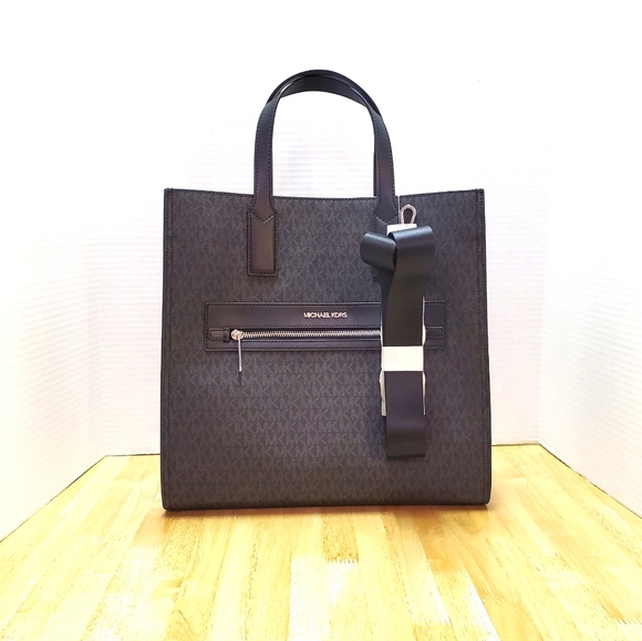 Michael Kors Black Tote Bundle - Picture 2 of 8